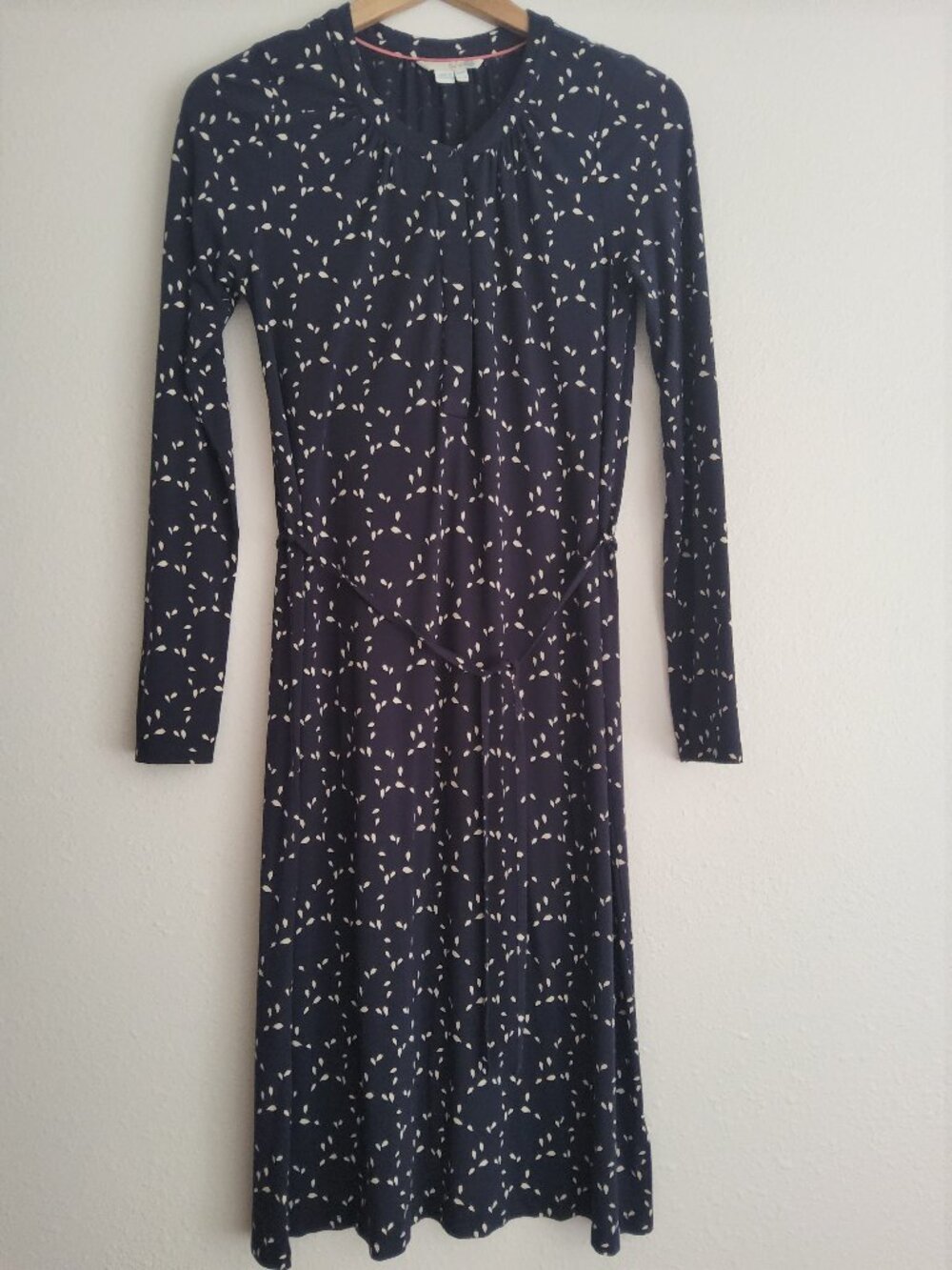 New Boden Navy Cream Leaf  Comfy Dress Tie Waist US 6 EU 10